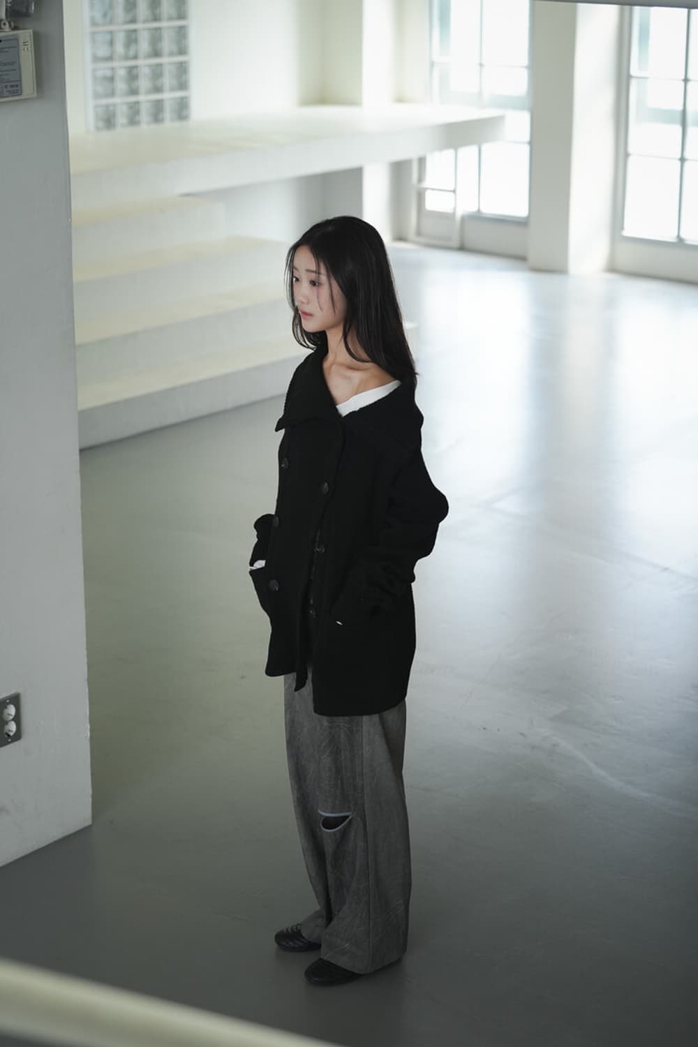 인앤양인하모니 더블 버튼 가디건 블랙 상품이미지3