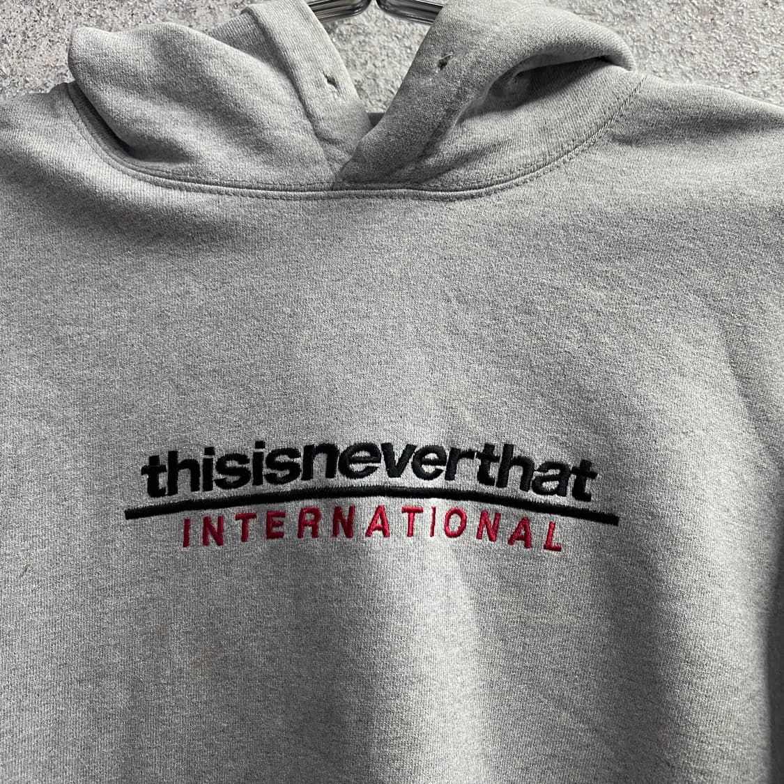 디스이즈네버댓 빅로고 그레이 후드티 B3561 상품이미지3