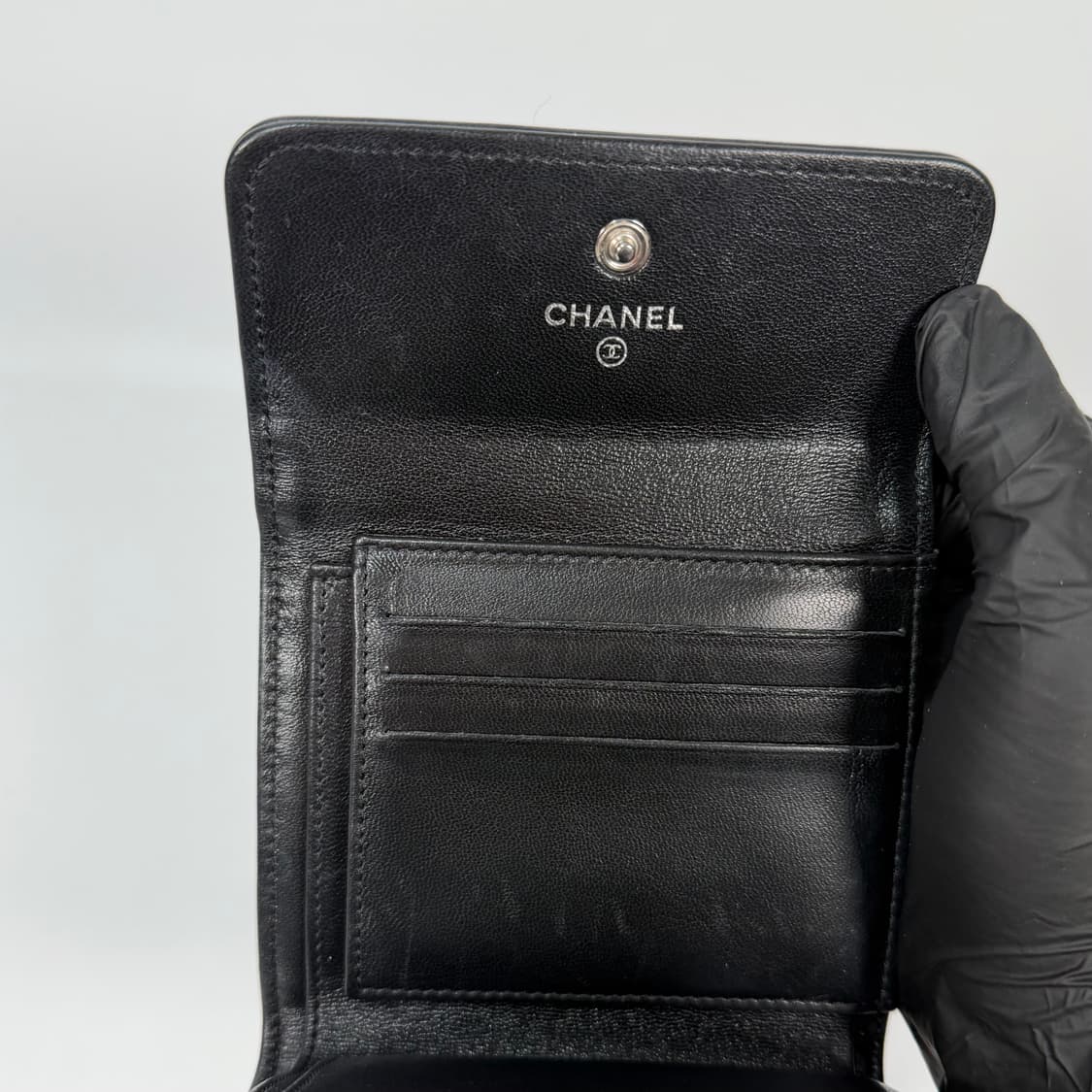 샤넬 보이 플랩 반지갑 상품이미지8