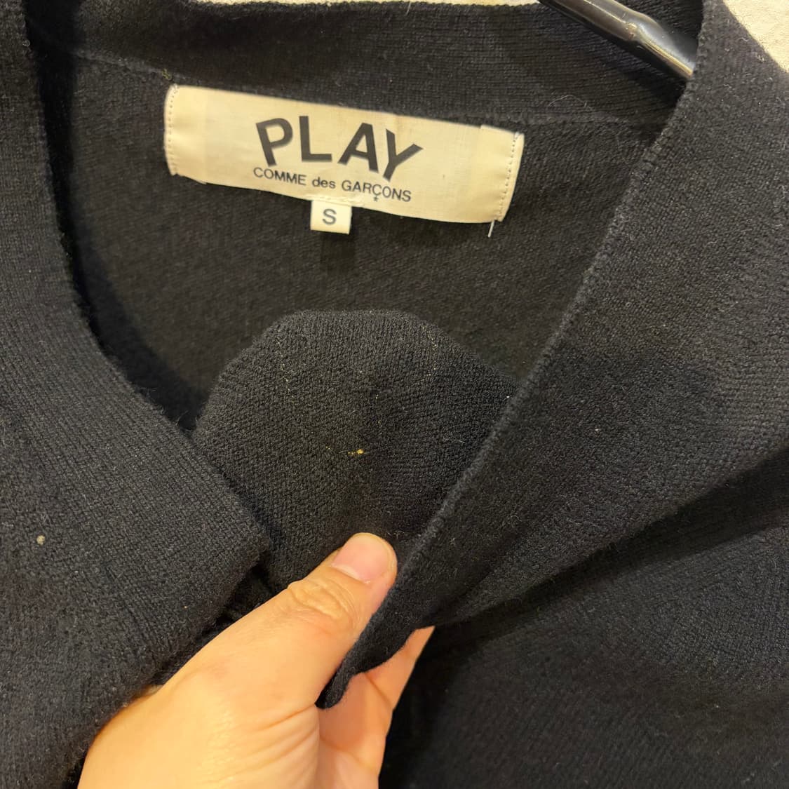 꼼데가르송 브이넥 니트 가디건 상품이미지3