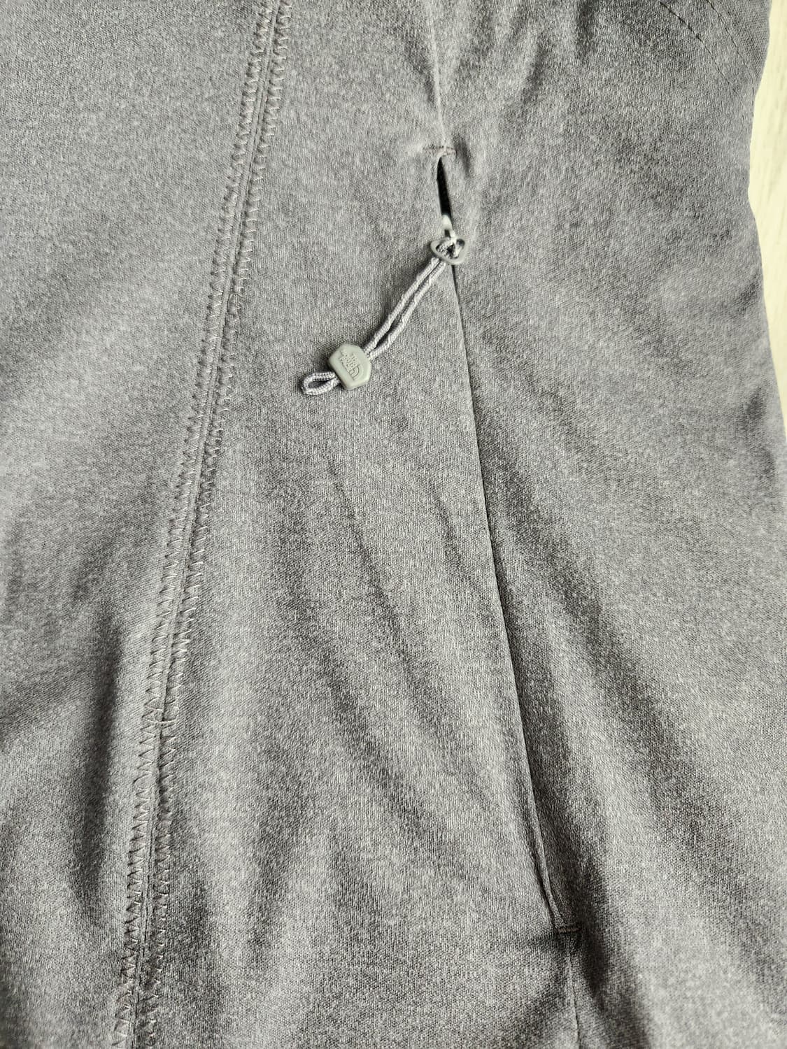 노스페이스 여성 브이엑스 프리 무브먼트 자켓 사이즈85(s)

사용감 거 상품이미지4