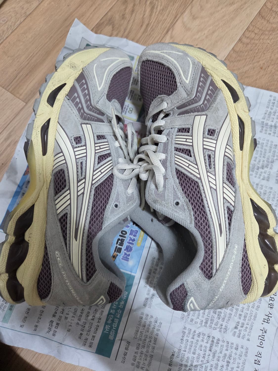 아식스 젤카야노14 255 팝니다 상품이미지4