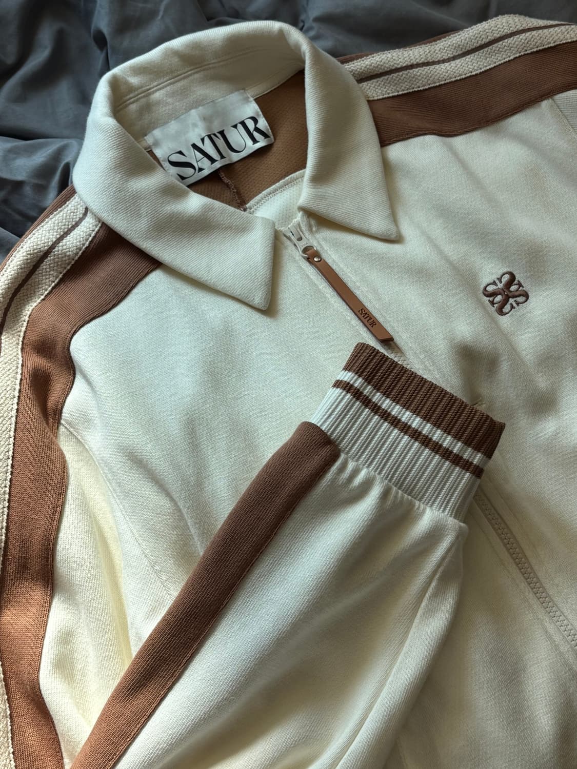 세터 로턴 칼라 트랙 집업 자켓 리조트 크림 상품이미지2