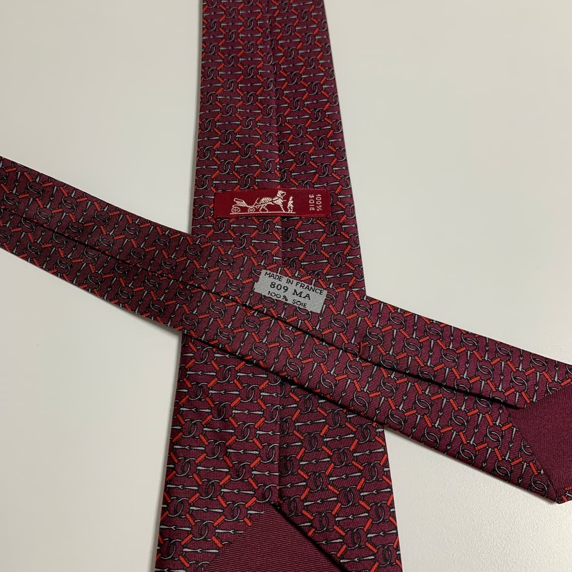 에르메스(HERMES) 레드컬러 기하학적패턴 명품넥타이 A+ 최상급 상품이미지7