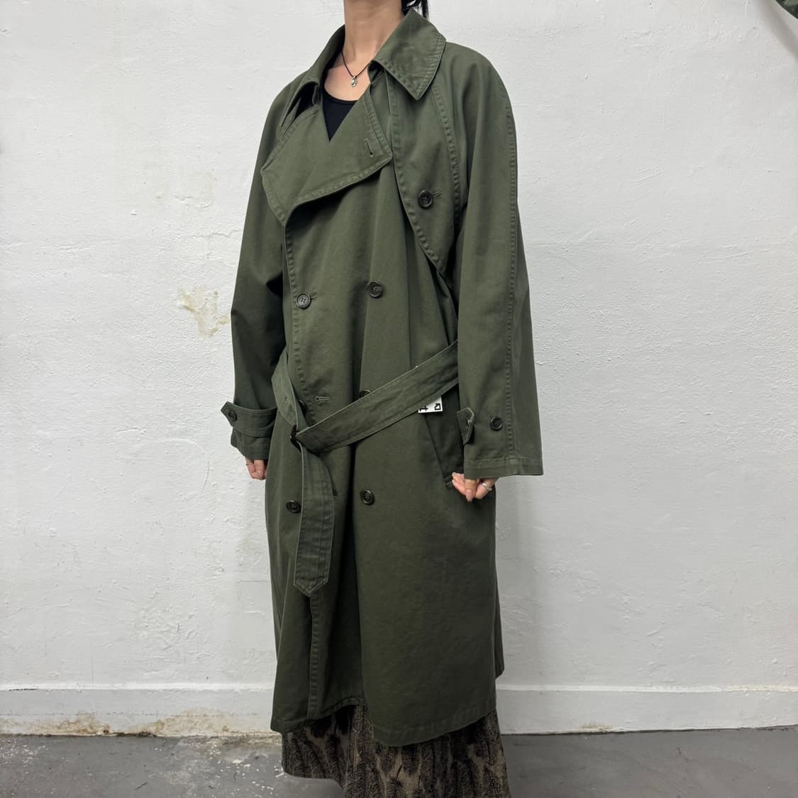 Oriens by 저널스탠다드 올리브컬러 코튼 오버 벨티드 트렌치 코트 상품이미지1
