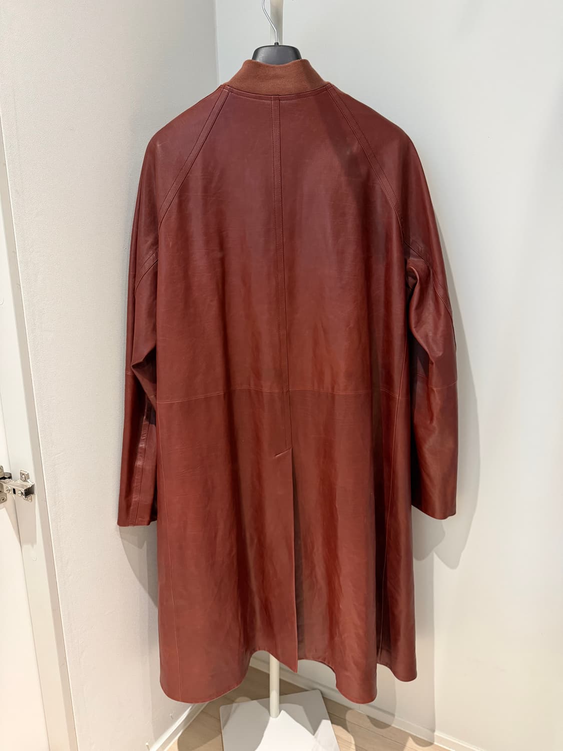 [48] 질샌더 18SS 컬렉션 롱 레더코트 상품이미지3