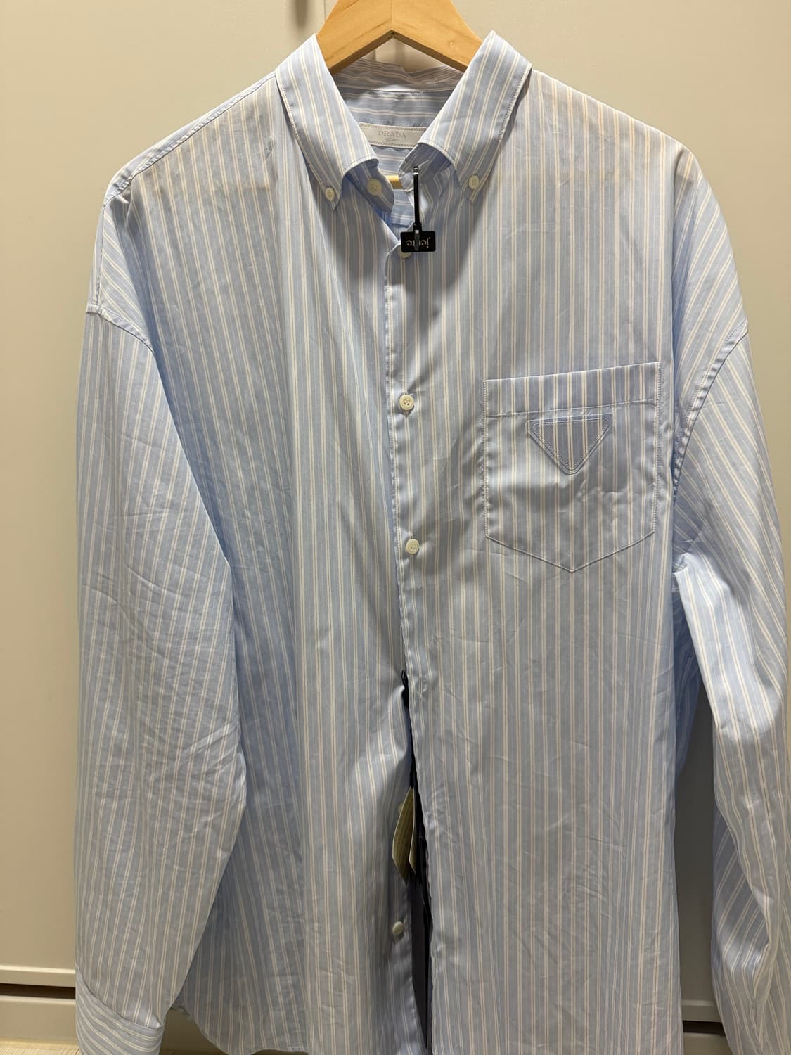 PRADA 체스트 삼각 로고 스트라이프 코튼 셔츠 상품이미지1