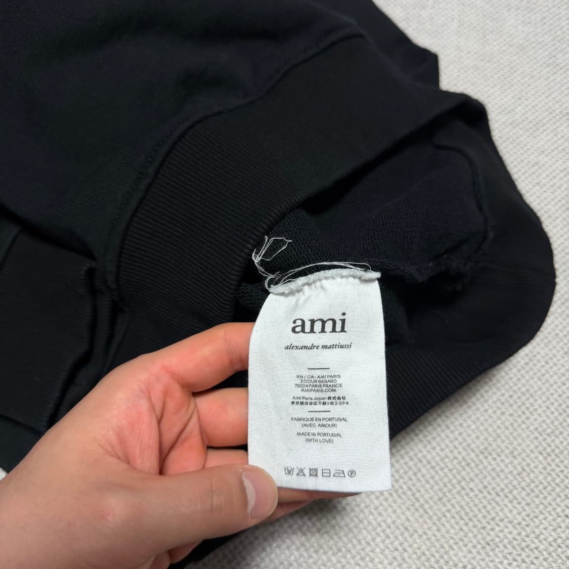 Ami 아미 스몰 하트 맨투맨 상품이미지4