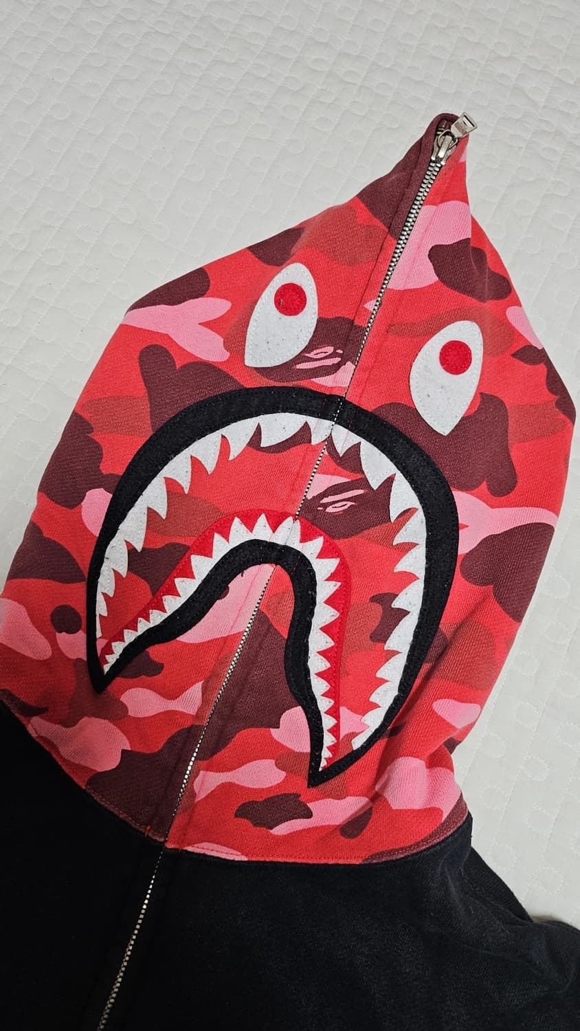 [L] 빈티지 OG 베이프 샤크 후드 집업 블랙 레드 상품이미지2