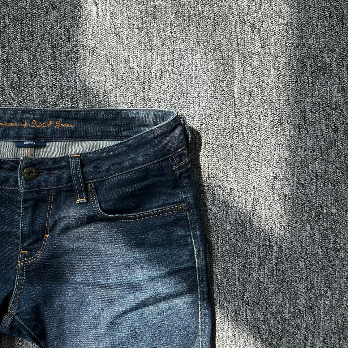 리바이스 스키니 로우라이즈 데님 팬츠 상품이미지3