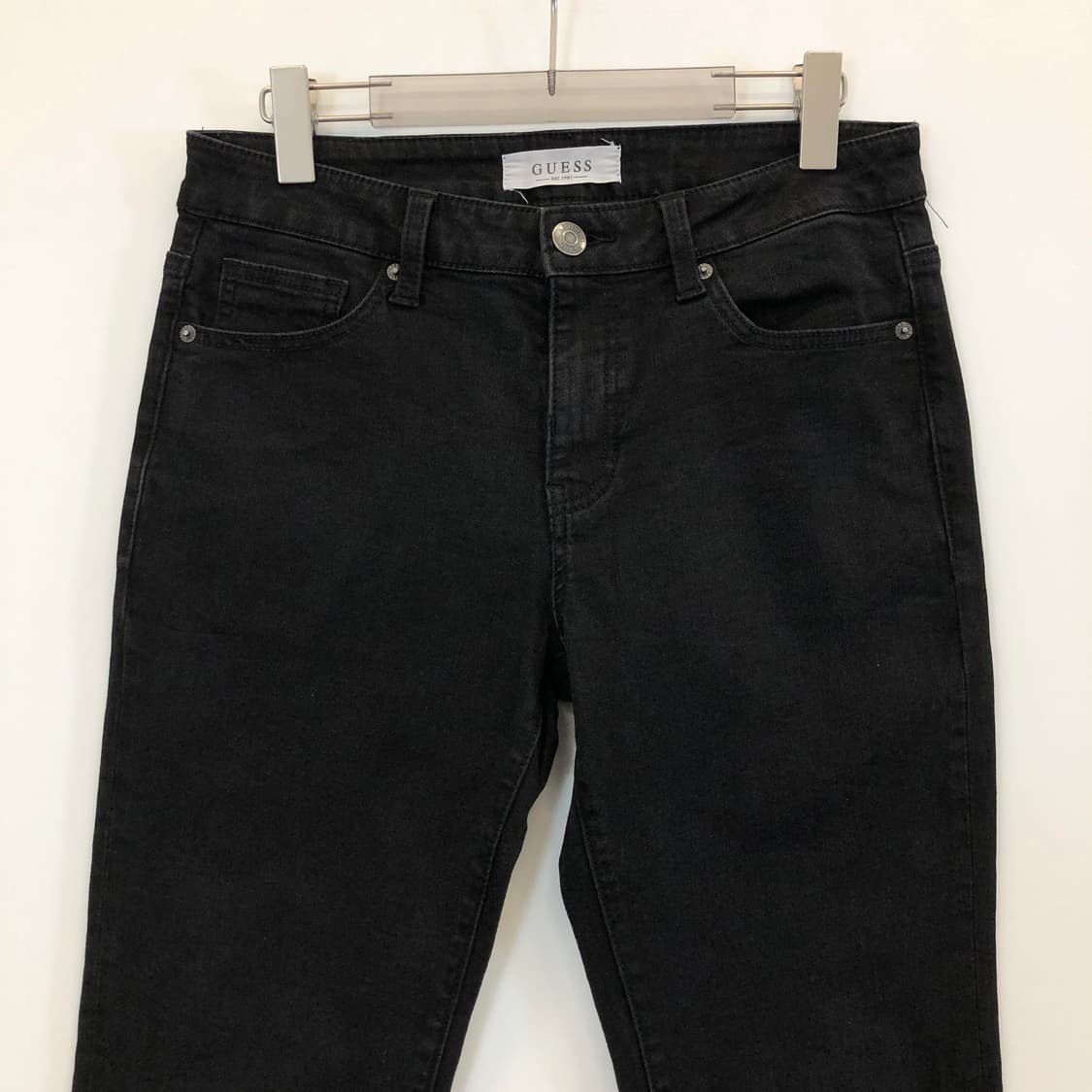 게스 레드패치 블랙진 30 인치 상품이미지2