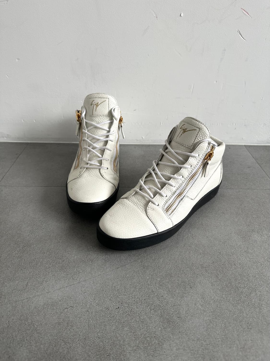 쥬세페자노티 오피움 사이드지퍼 레더 하이탑 상품이미지2