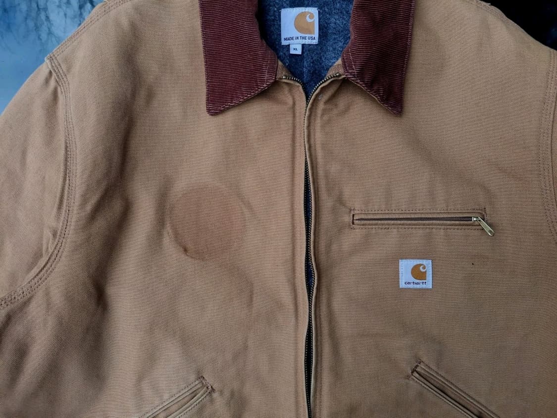 칼하트 디트로이트 USA 플래그 커스텀 자켓 브라운  상품이미지3