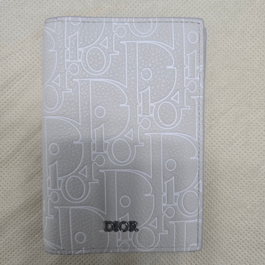 정품)디올(Dior) 그래비티 버티컬 바이폴드 카드 지갑 상품이미지1