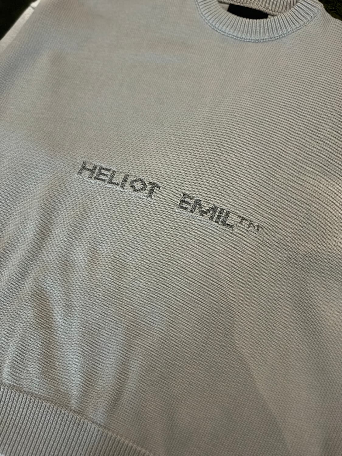 [48] heliot emil 엘리엇 에밀 리플렉티브 로고 크루넥 니트 상품이미지4