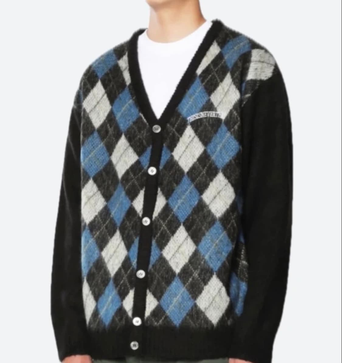 (현재 단종상품) 디스이즈네버댓 아가일 가디건M 상품이미지1