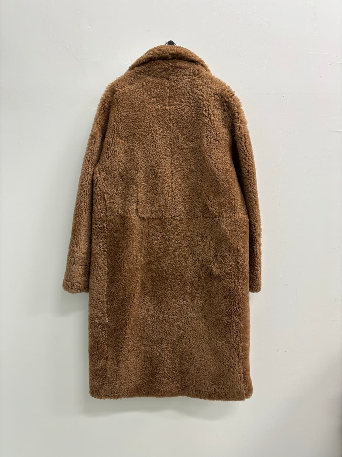 럭키슈에뜨 양면 리얼 무스탕 코트 상품이미지3