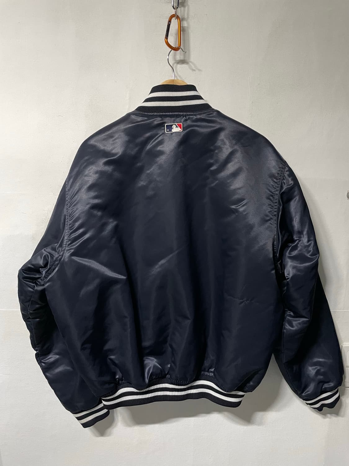 마제스틱 MLB 뉴욕양키즈 새틴자켓 바시티 야구점퍼 상품이미지3