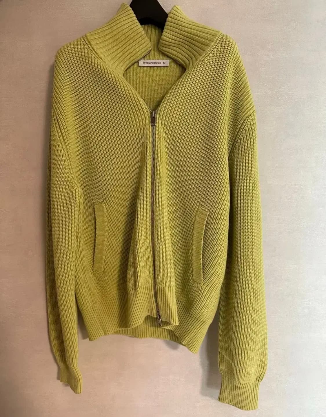 인템포무드 풀집업 카디건 웜올리브 상품이미지2