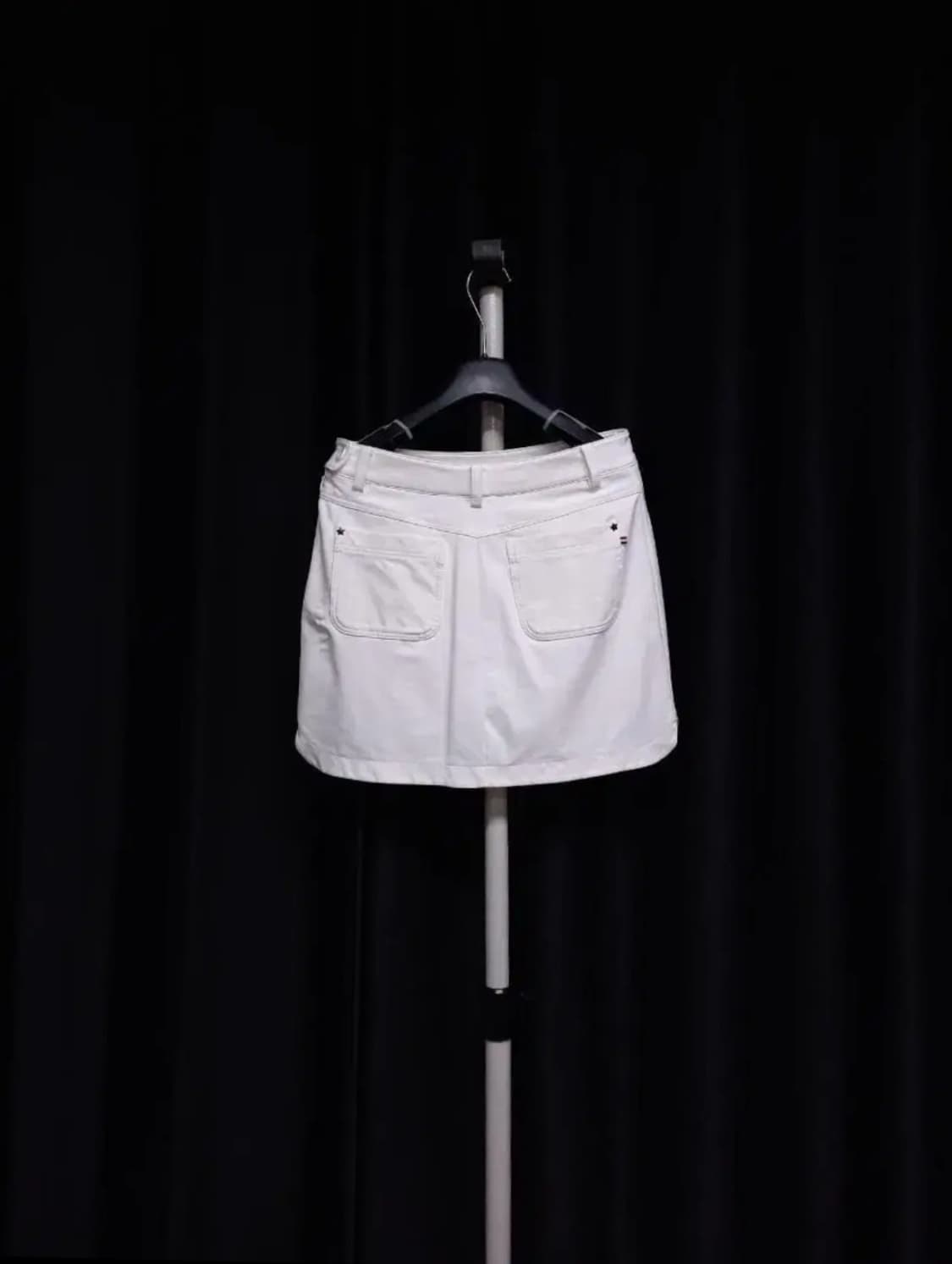 르꼬끄골프 화이트 큐롯스커트 67 상품이미지2