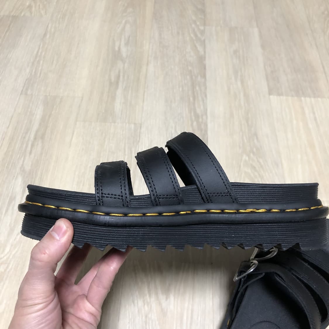 (240) 닥터마틴 Dr.martens 블레어 슬라이드 샌들 블랙 상품이미지7