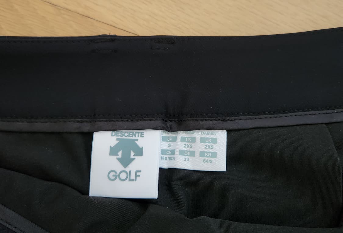 데상트골프웨어 플리츠스커트
사이즈64(s) 상품이미지3