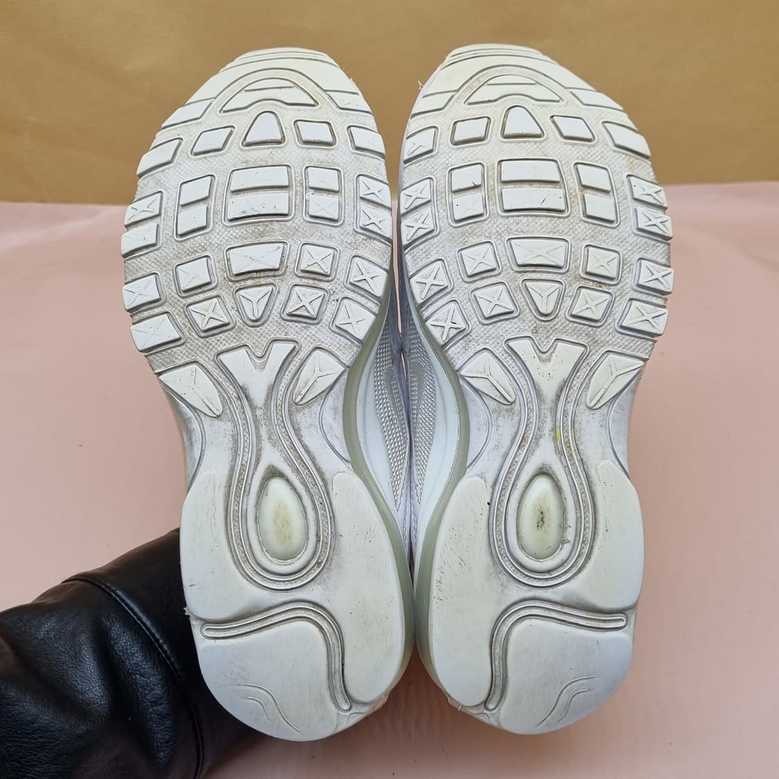 나이키 에어맥스 97 여성운동화230  상품이미지3