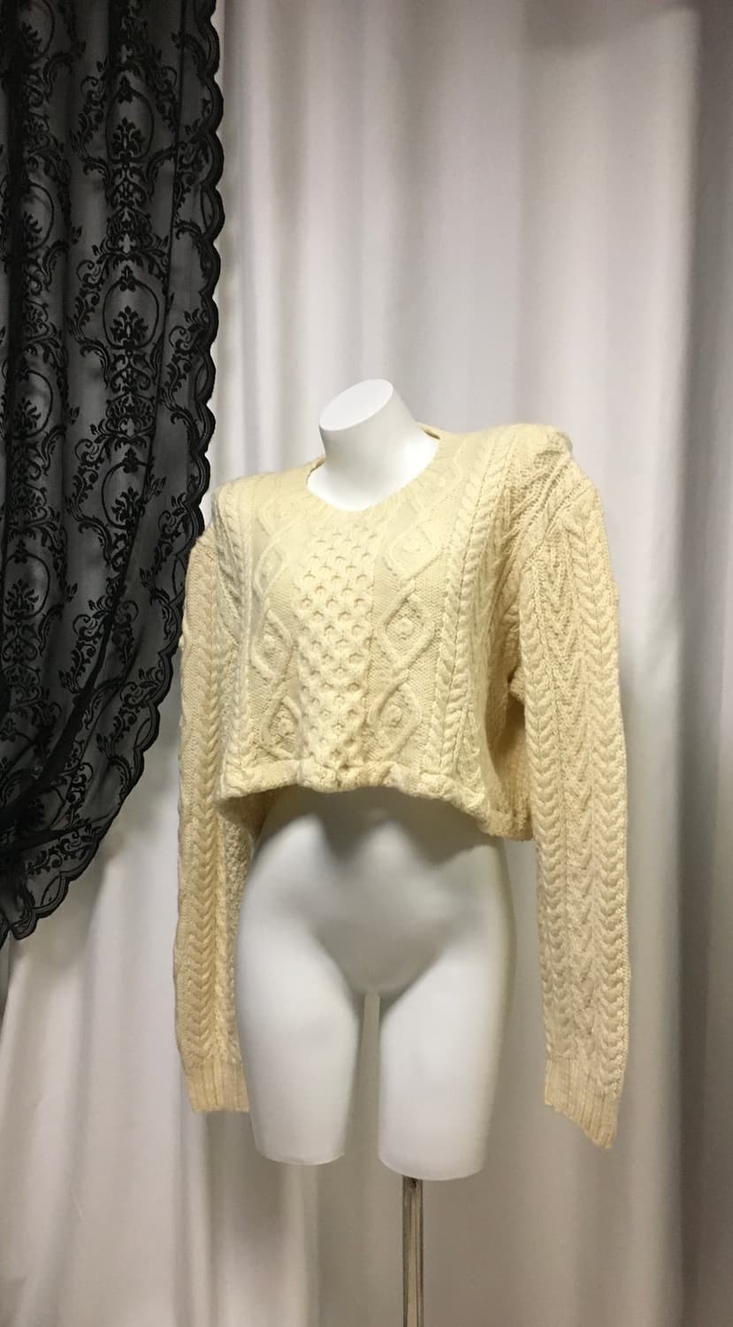 Vintage 나나 하치 커스텀 크롭 꽈배기 자수 니트 아이보리 상품이미지2