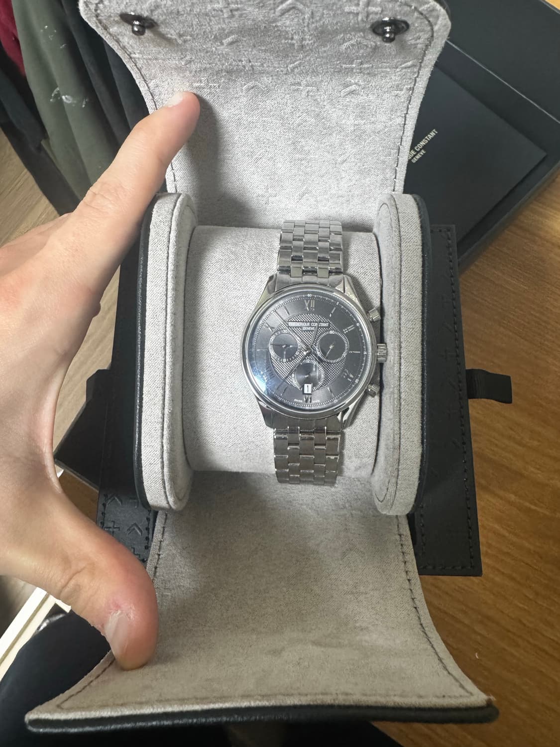  프레드릭 콘스탄트 클래식 쿼츠 크로노그래프 시계(급처) 상품이미지1