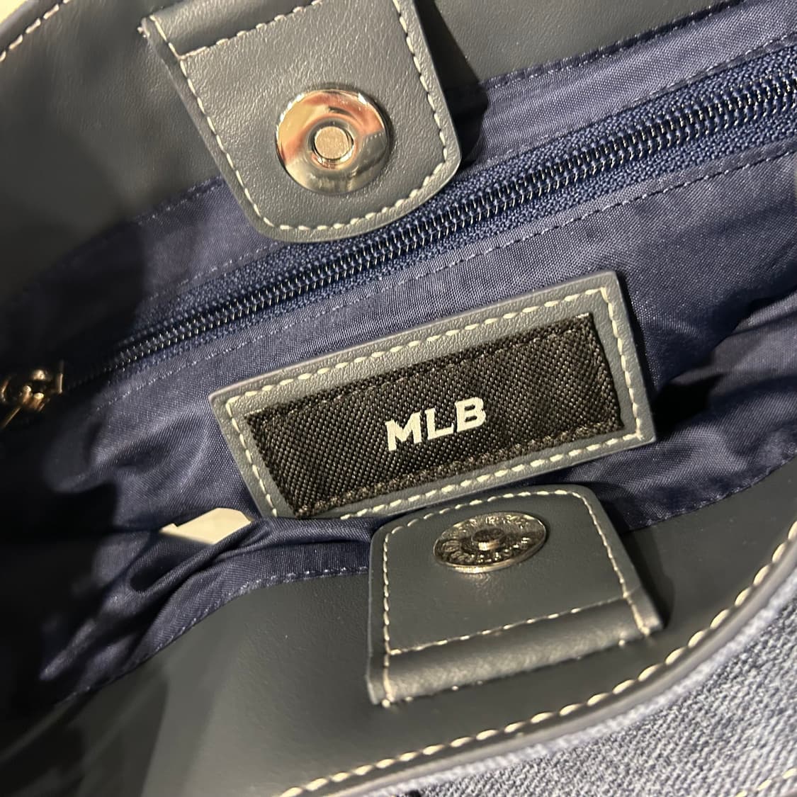 24s MLB 엠엘비 뉴욕 양키즈 크로스백 상품이미지5