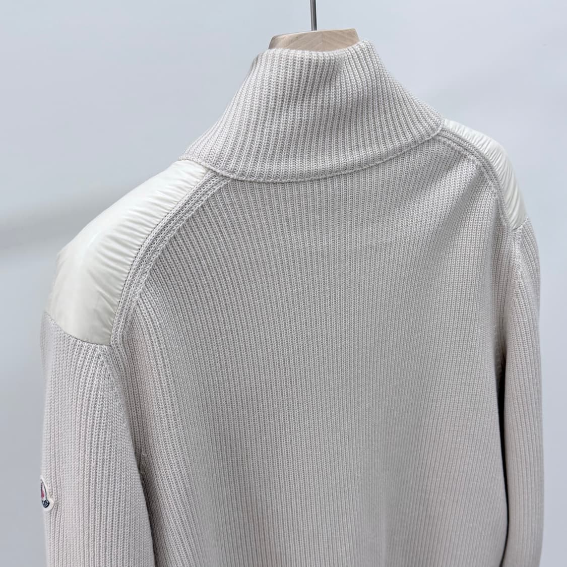 [A+급/2XL] 몽클레어 삼선 니트패딩 아이보리 상품이미지6