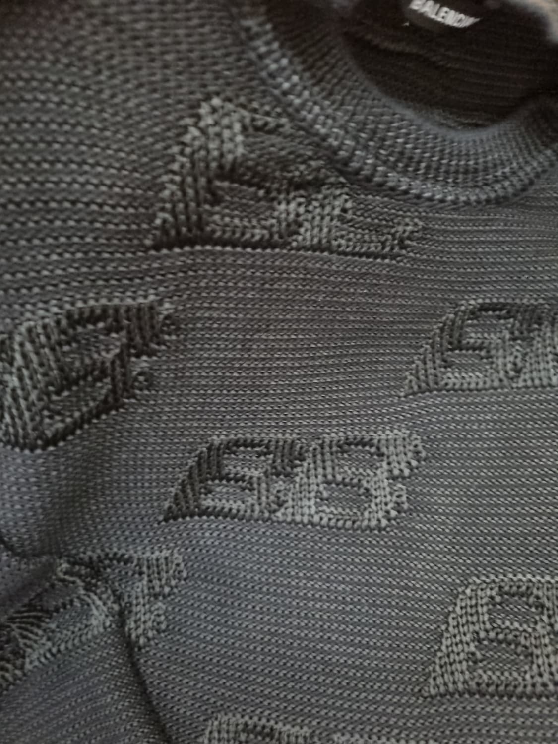 정품 발렌시아가 BB로고 니트 M 상품이미지3