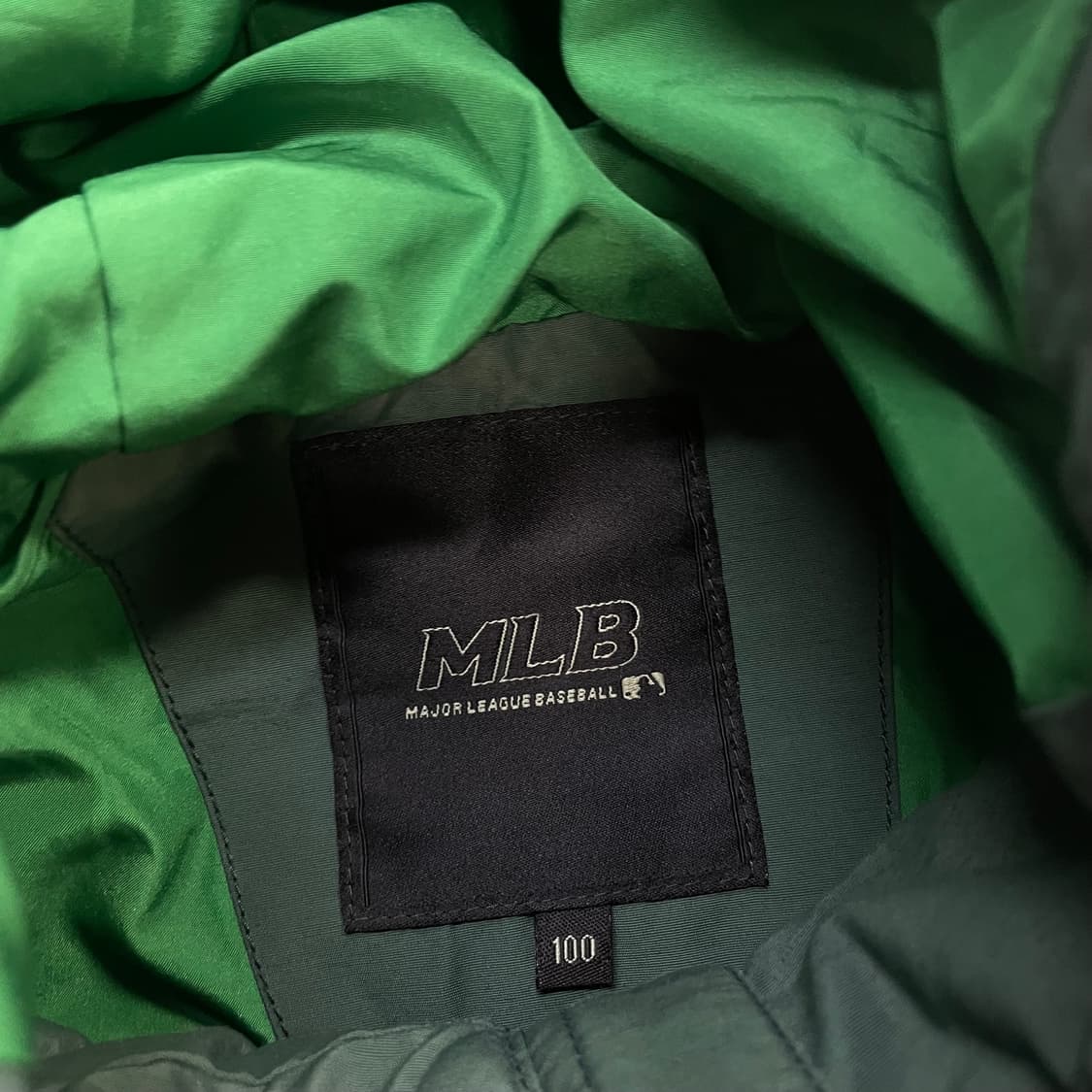 MLB 00s 양키즈 후드 바람막이 자켓 카키 그린 상품이미지3