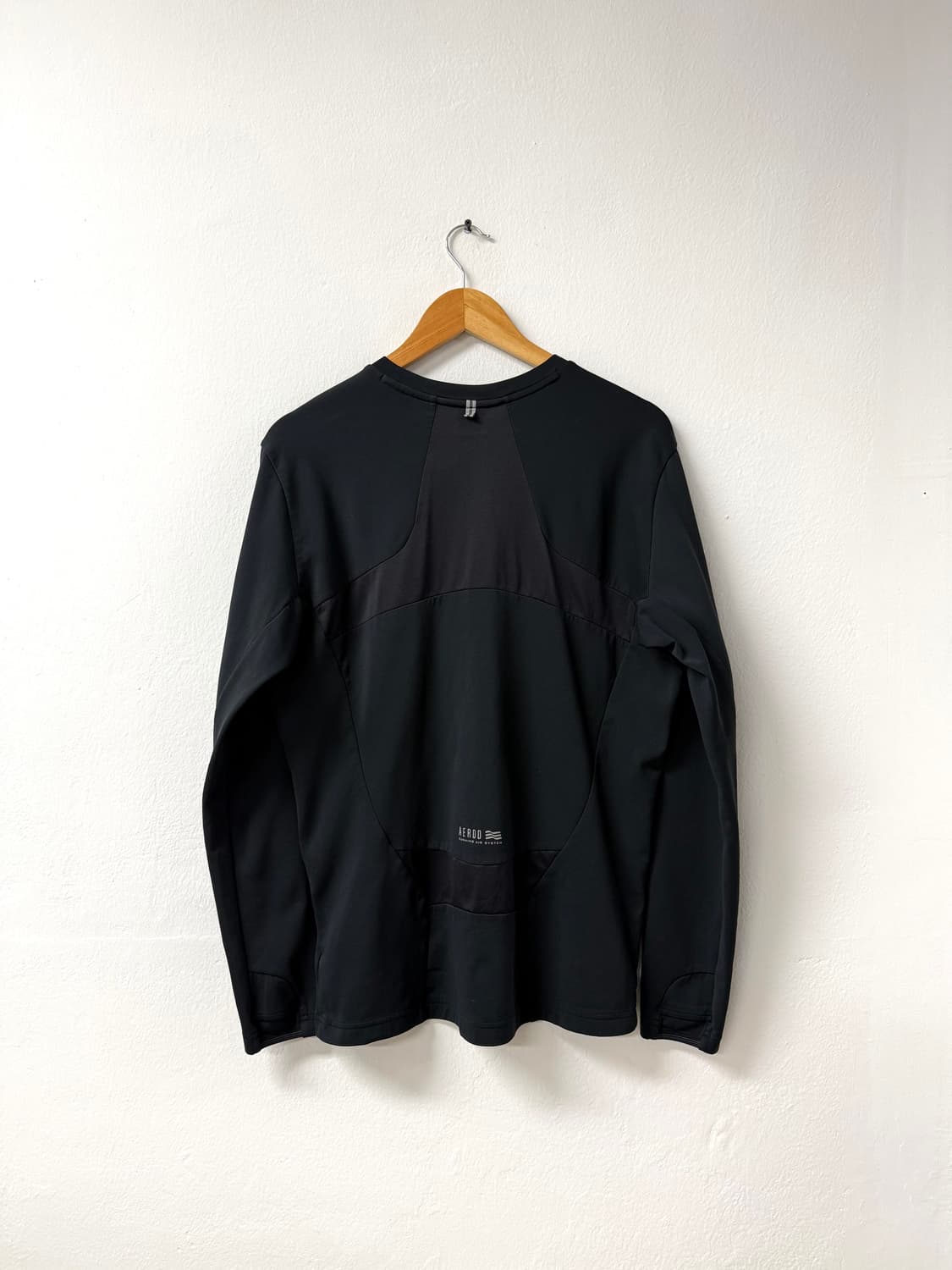 100~105사이즈 남성 데상트 러닝 트레이닝 긴팔티셔츠 상품이미지4