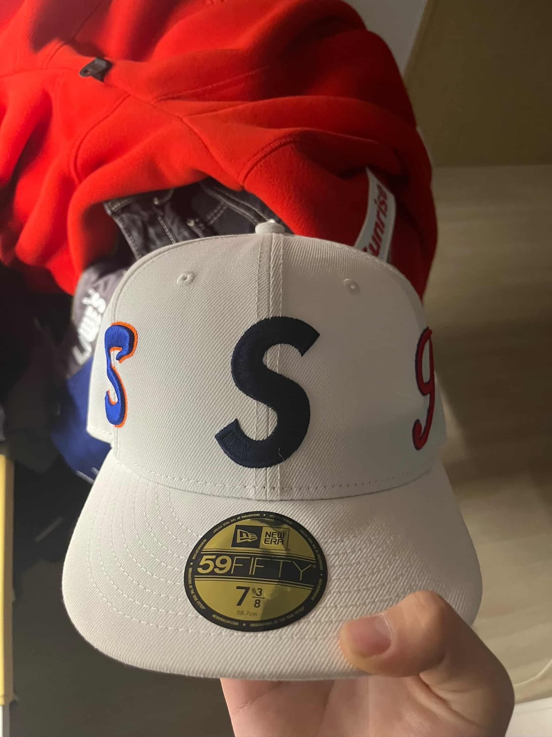 슈프림 뉴에라 상품이미지1