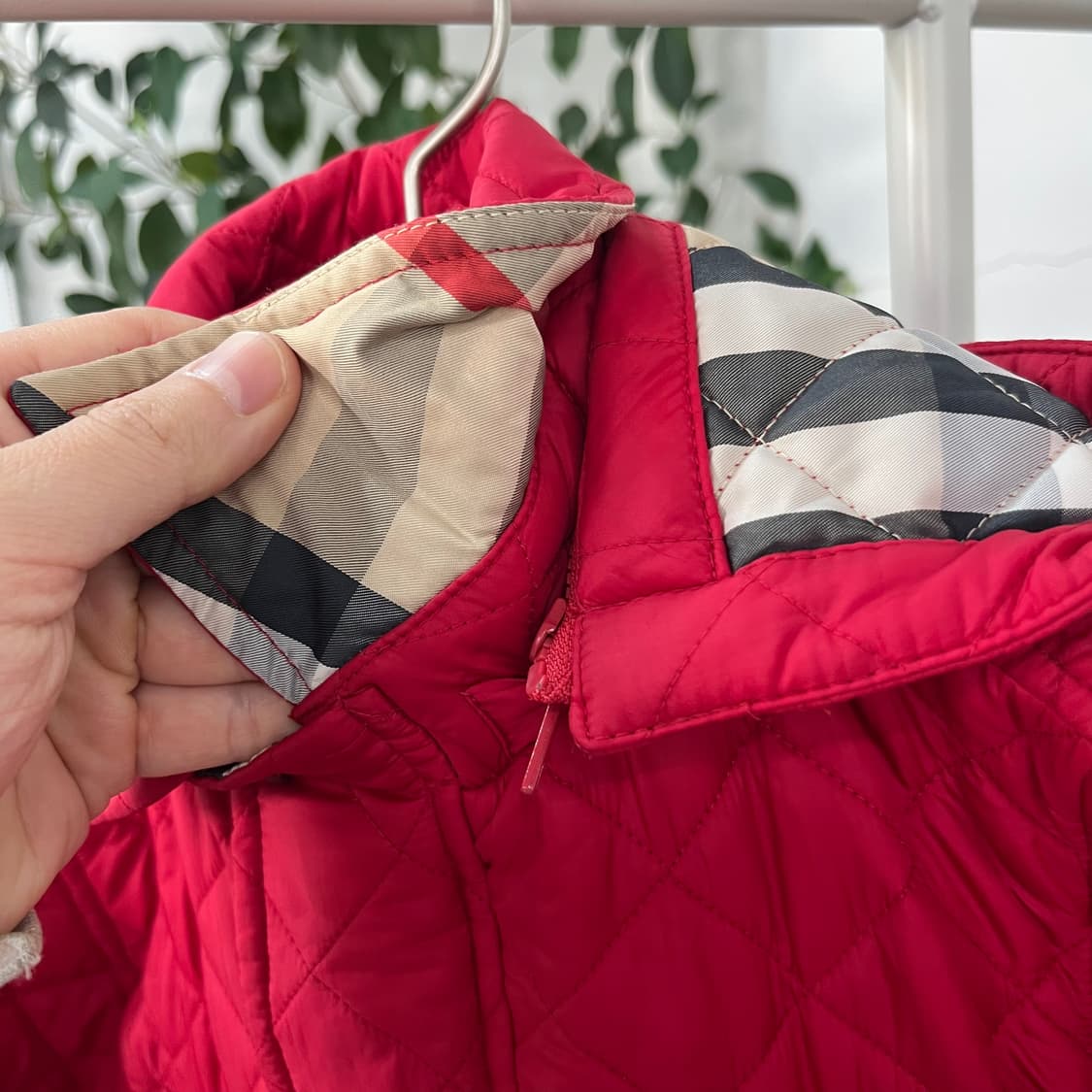 버버리 키즈 후드 퀼팅 점퍼 8y 상품이미지3