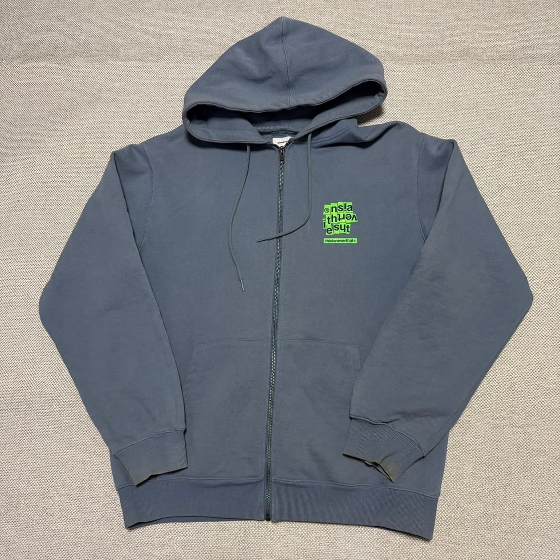 디스이즈네버댓 로고 포인트 후드집업 상품이미지1