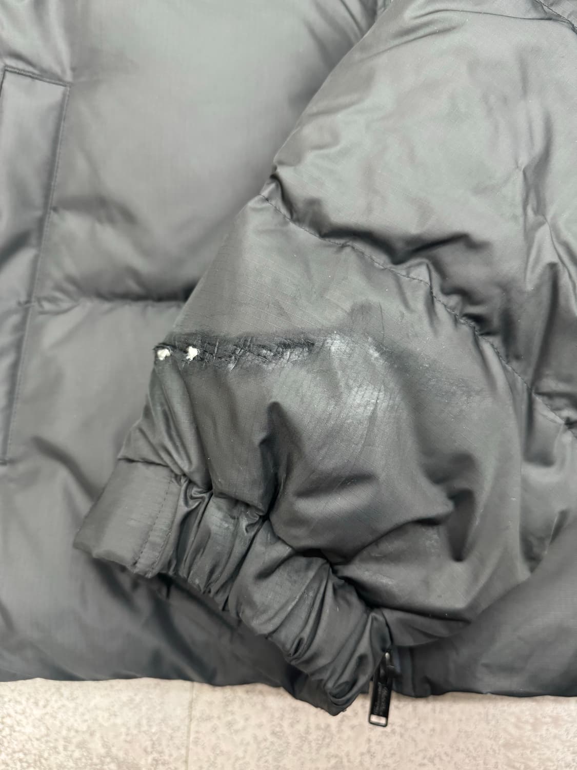 언더커버 23aw Tribal Motif 패딩 4사이즈(하자제품) 상품이미지7