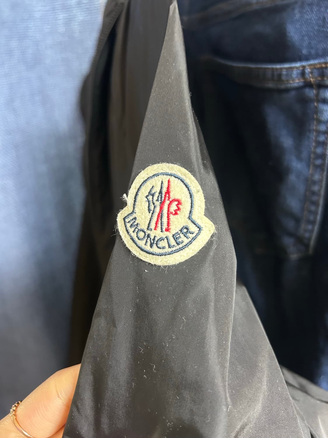 몽클레어 블랙 바람막이 상품이미지3