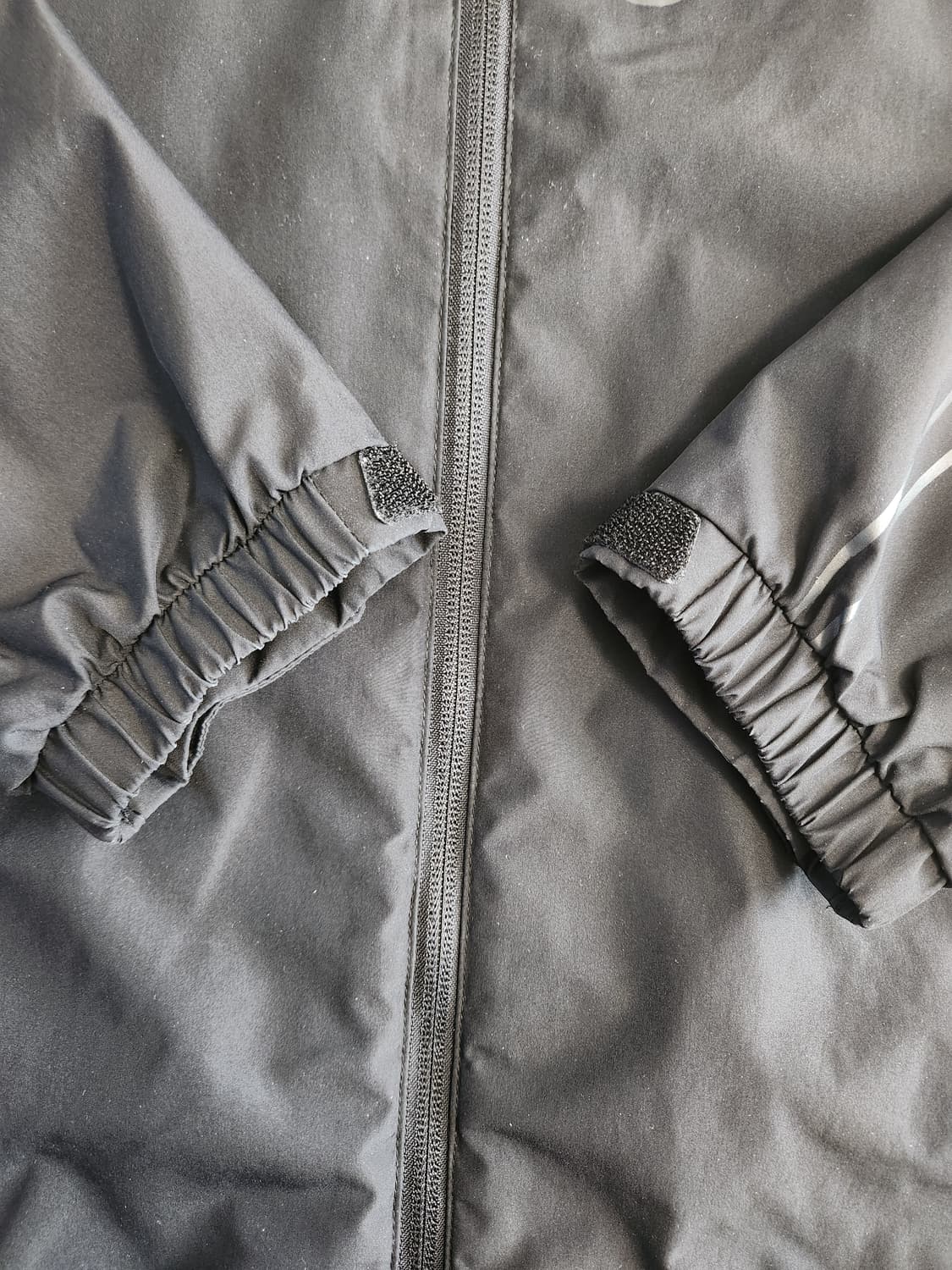 다이나핏 디모션 바람막이 자켓 사이즈100(L)

모자없어요

스포츠웨어 상품이미지6