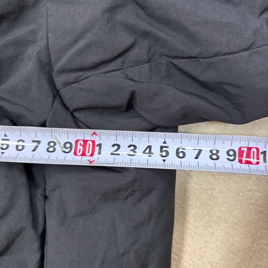어나더오피스 덕다운 블랙 패딩 상품이미지5
