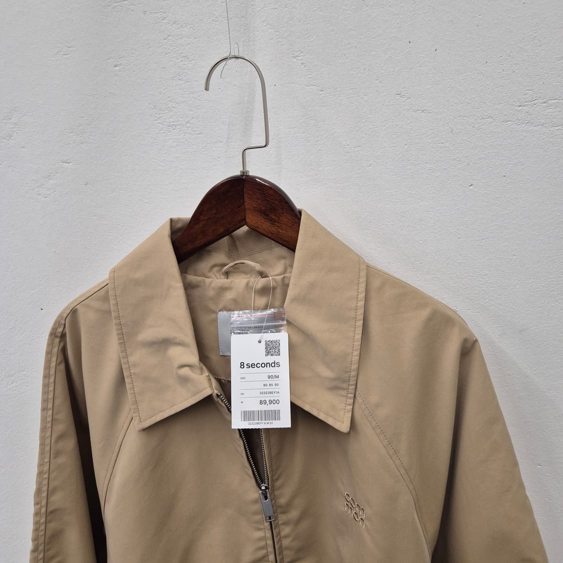 에잇세컨즈 코튼 숏 집업 자수 점퍼 90/M 상품이미지2