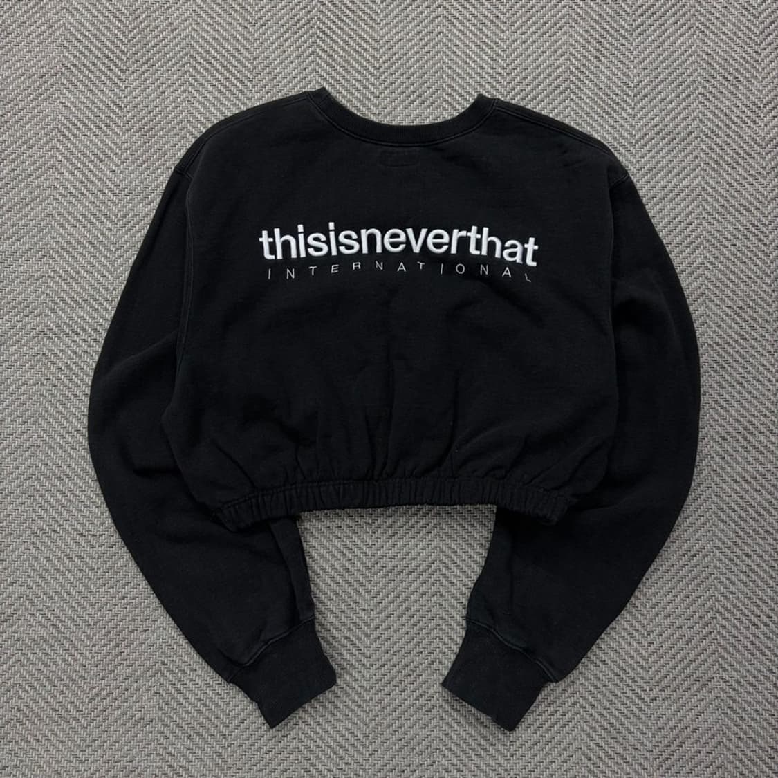 디스이즈네버댓 크롭 맨투맨 v2235 상품이미지2