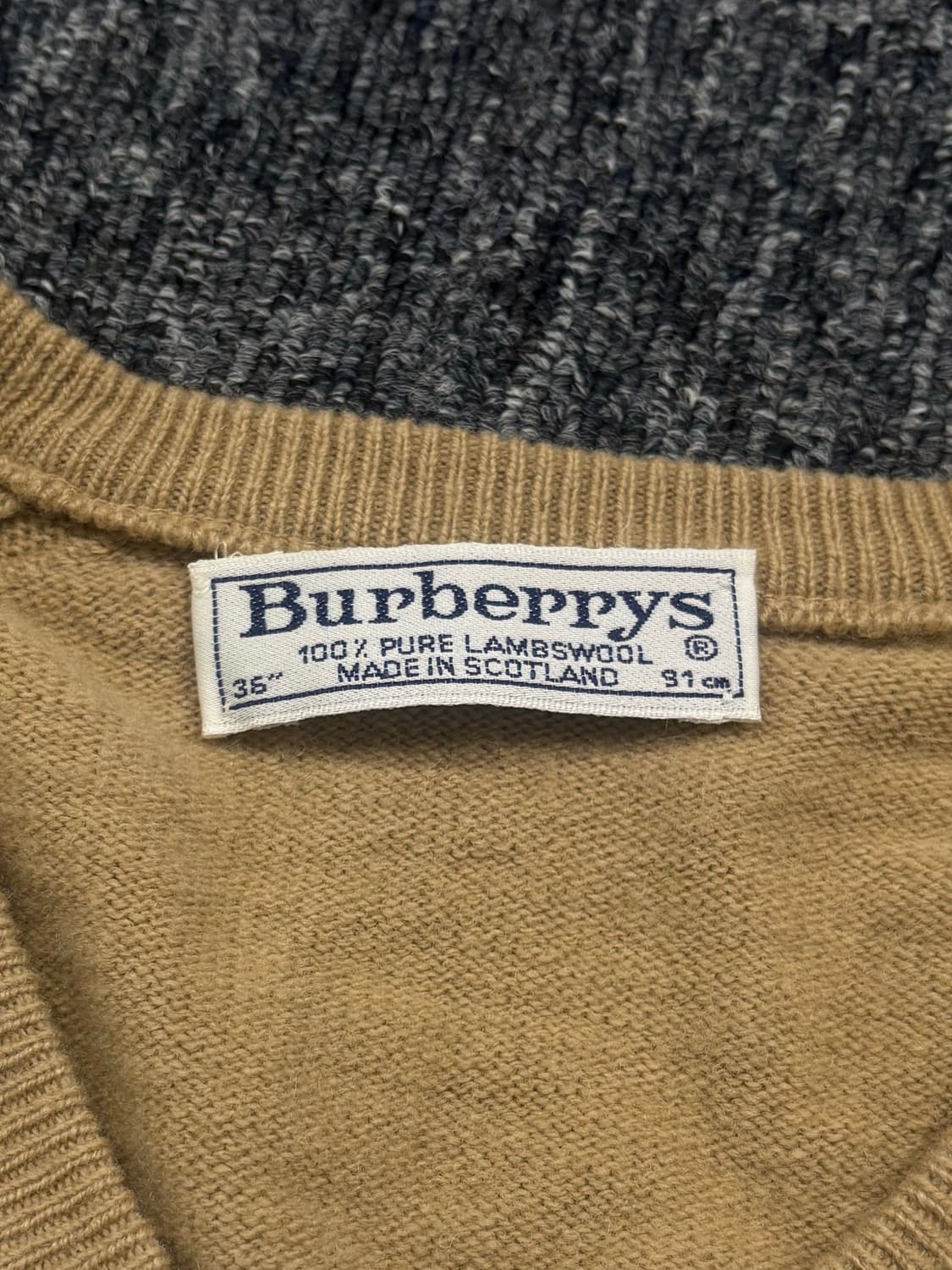 버버리 베이지 브이넥 니트 상품이미지6