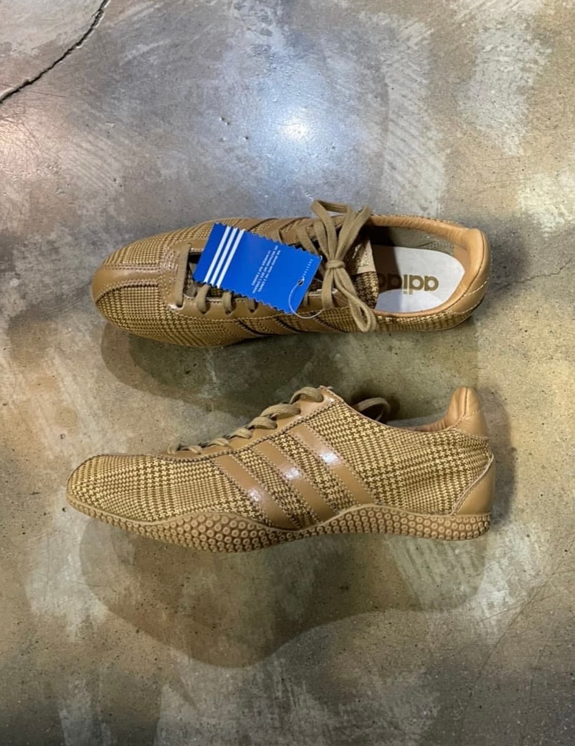 2004年 Adidas Titan Tail W 상품이미지1