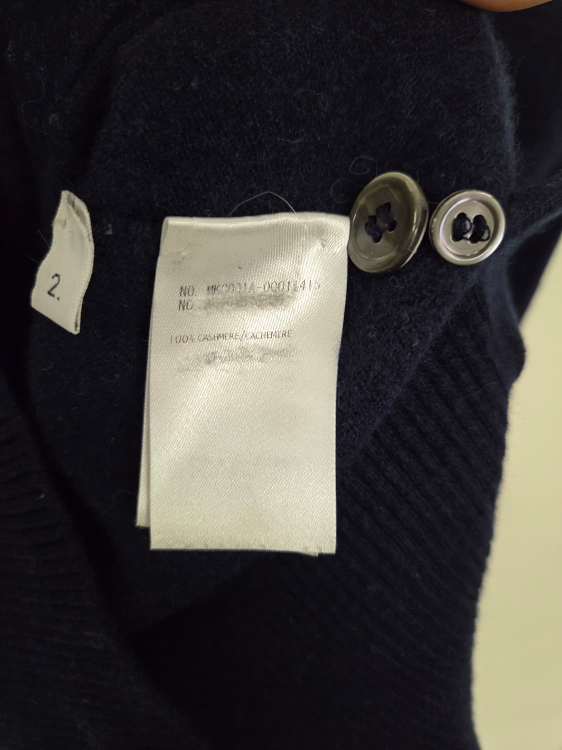 톰브라운 네이비 4선 캐시미어 가디건 상품이미지3