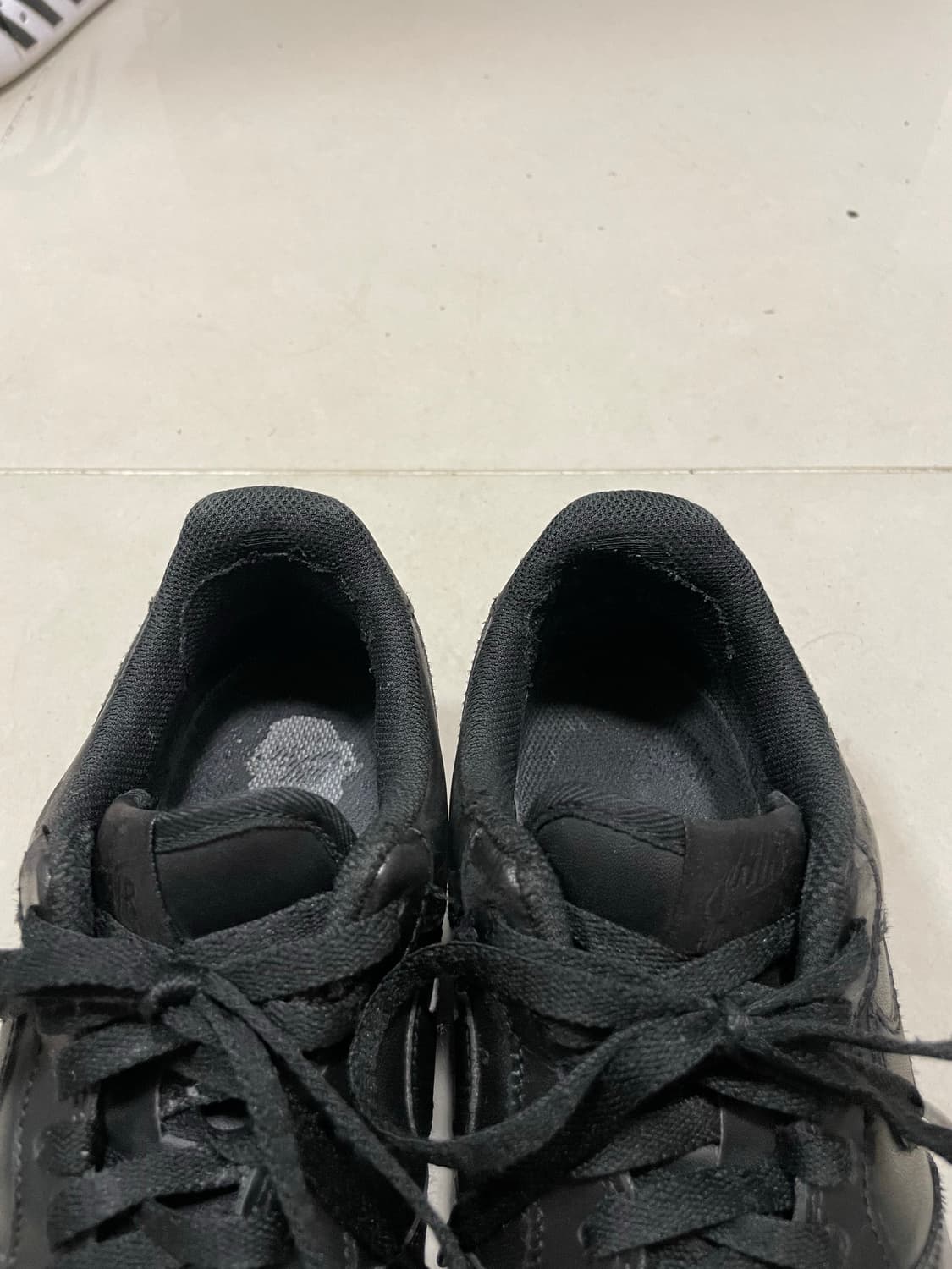 나이키 에어포스 블랙 275 상품이미지8