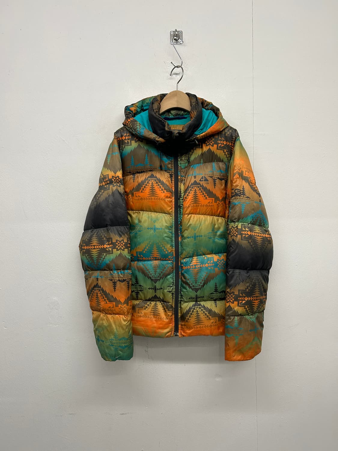 나이키 ACG 펜들턴 패딩 상품이미지1