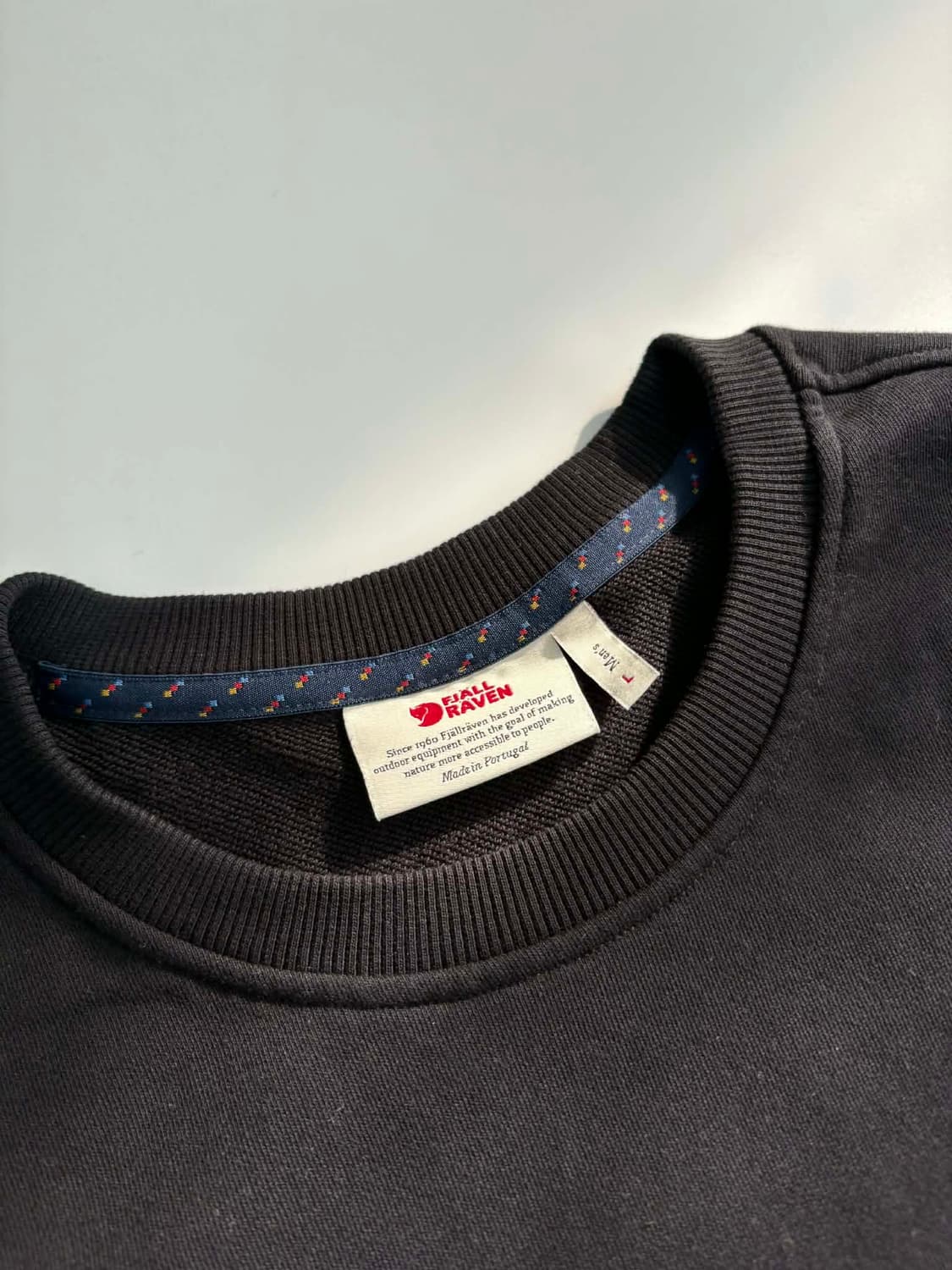 [L] 피엘라벤 바르닥 블랙 맨투맨 스웻셔츠 상품이미지3