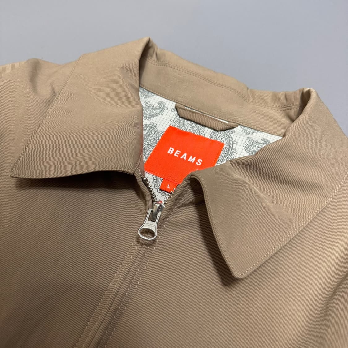 빔즈(BEAMS) 베이지 코튼 더블 집업 드로우 코드 빅실루엣 블루종 상품이미지3
